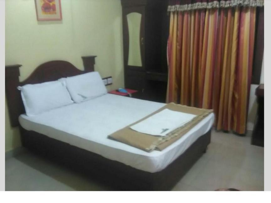 Hotel Priya Chengannur Camera foto